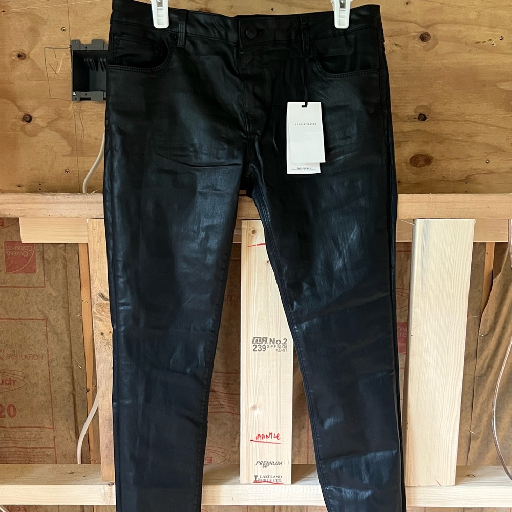 Zara woman premium denim Black Skinny Jeans. Leather look. Size 10. Stretch.